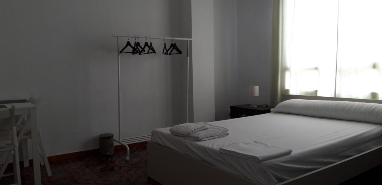 Pension Benavente Ap-7 3Min Coche Playa 5 Min Self Check-In 24H Moncofar Exterior photo