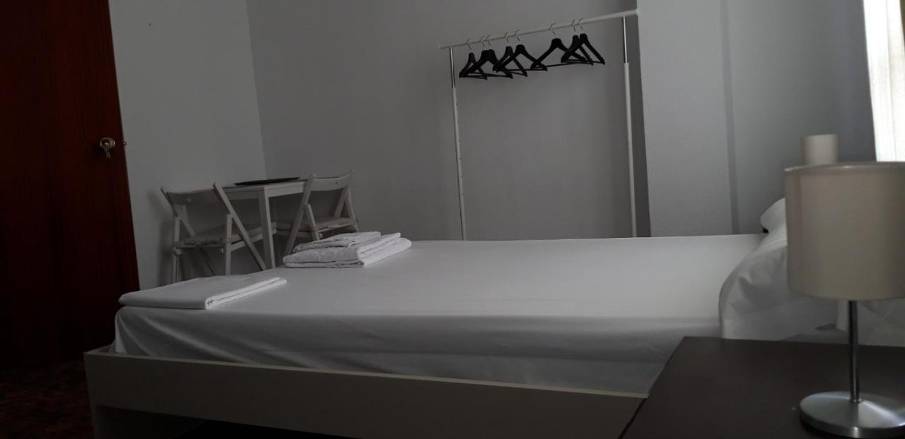 Pension Benavente Ap-7 3Min Coche Playa 5 Min Self Check-In 24H Moncofar Exterior photo